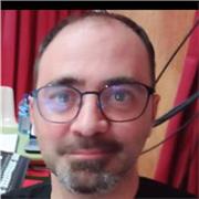 Tengo formación universitaria sanitaria y experiencia práctica en el área y adaptabilidad para la enseñanza a diferentes alumnos